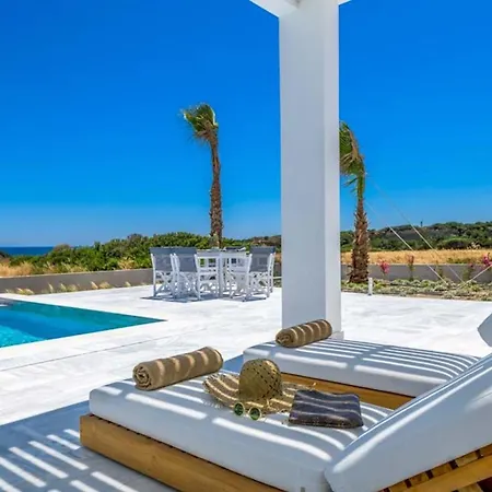 Haus In Notia Rodos Mit Flachem Pool Und Schoener Aussicht Vakantiehuis